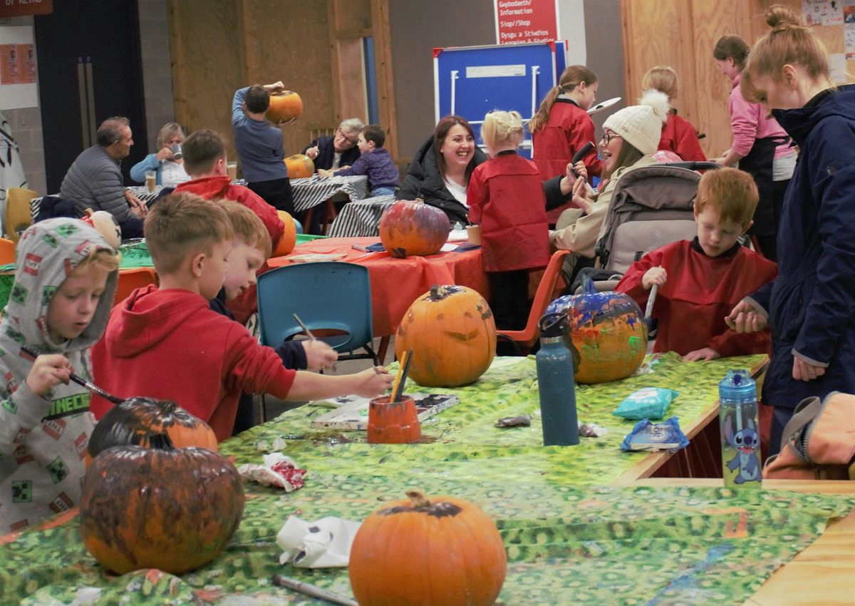 Peintio Pwmpenni \/\/ Pumkin Painting