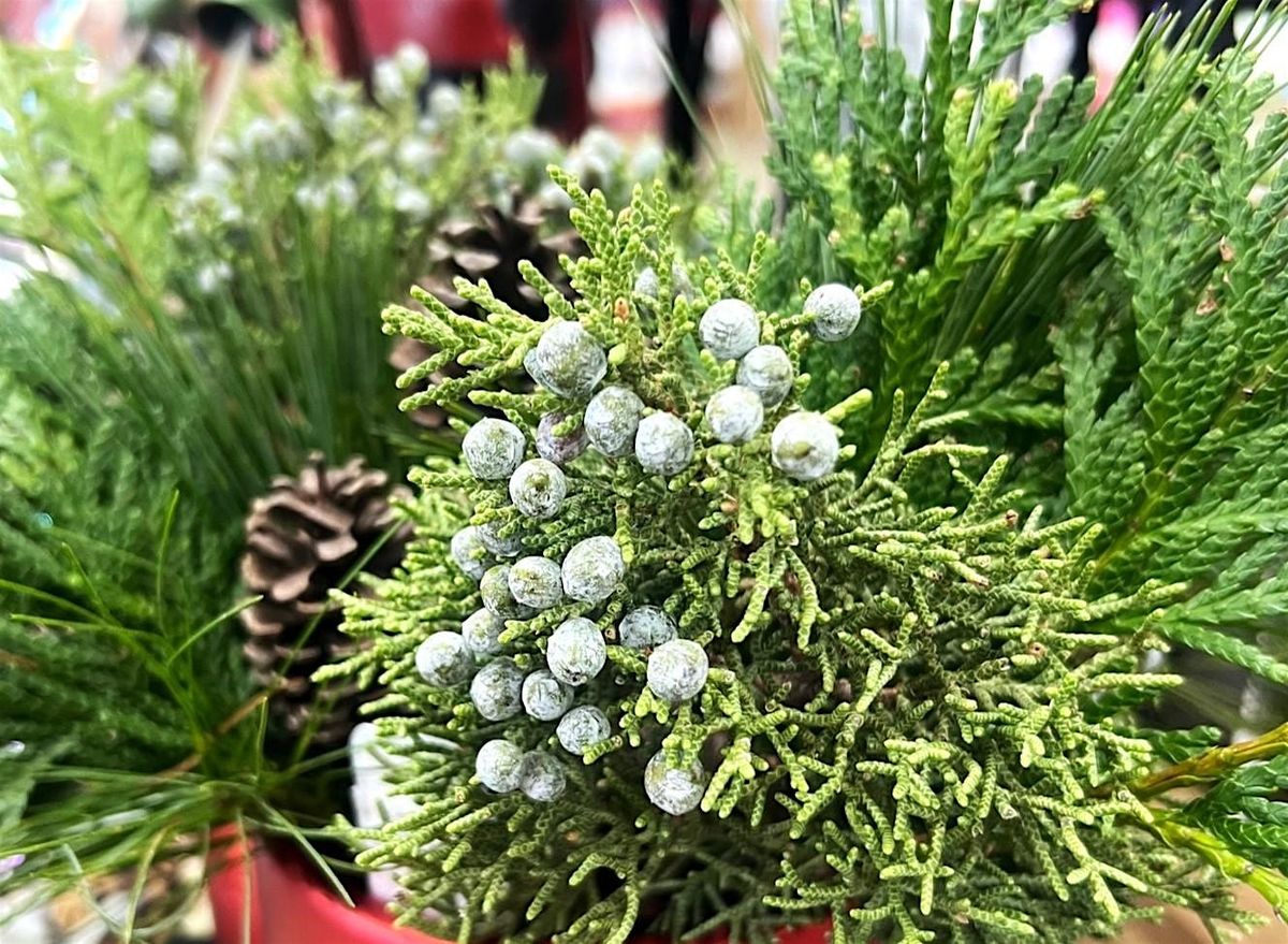 HOLIDAY CENTERPIECE Make & Take