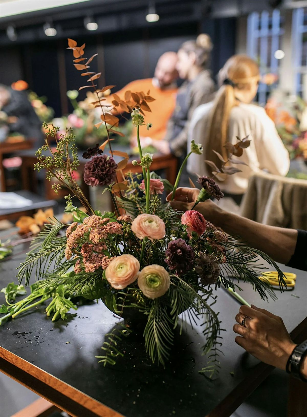 Low Table Centerpiece Workshop with Mariusz \u0106wik