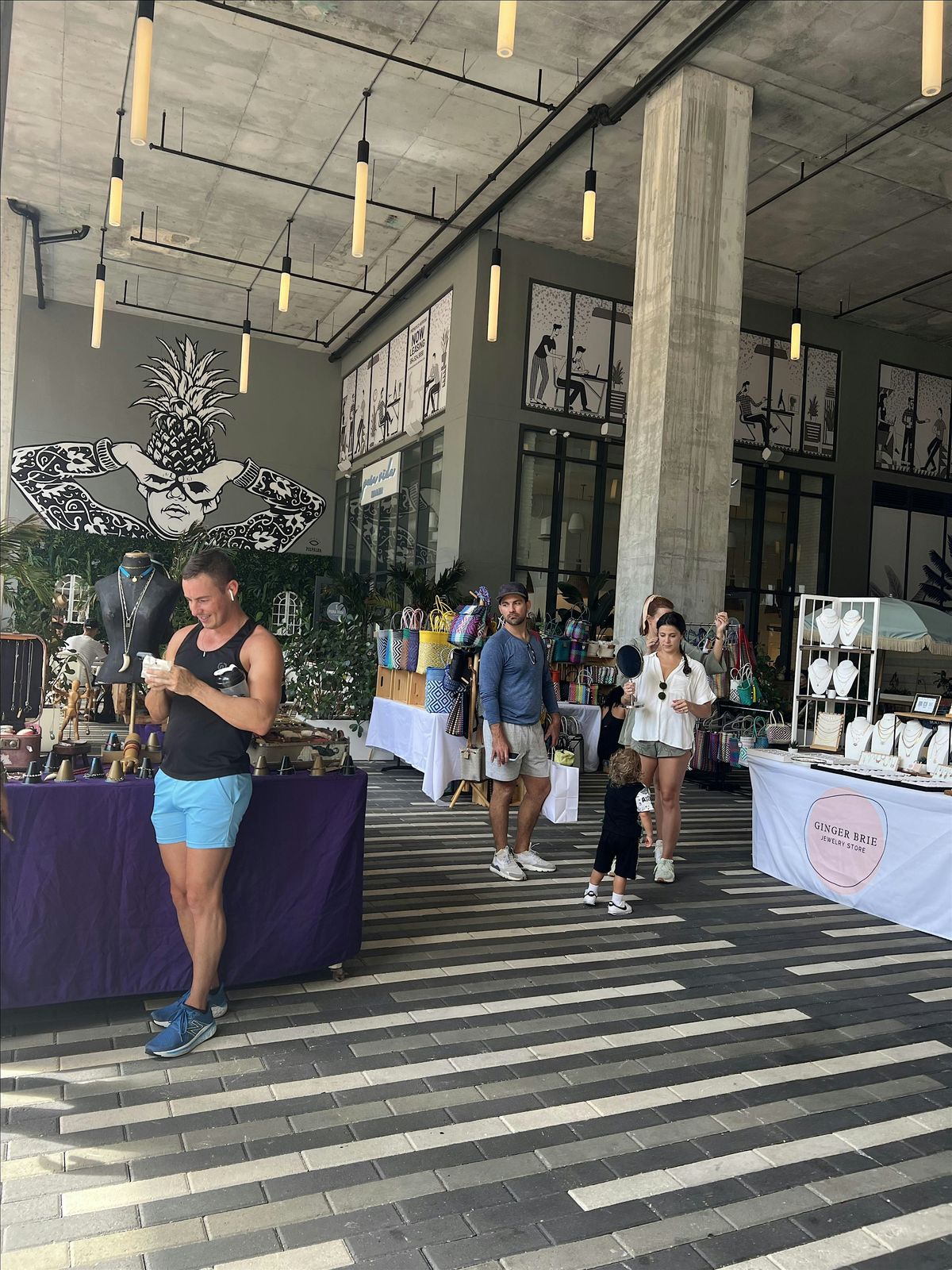 Sunny Side Up: Sunday Stroll Market