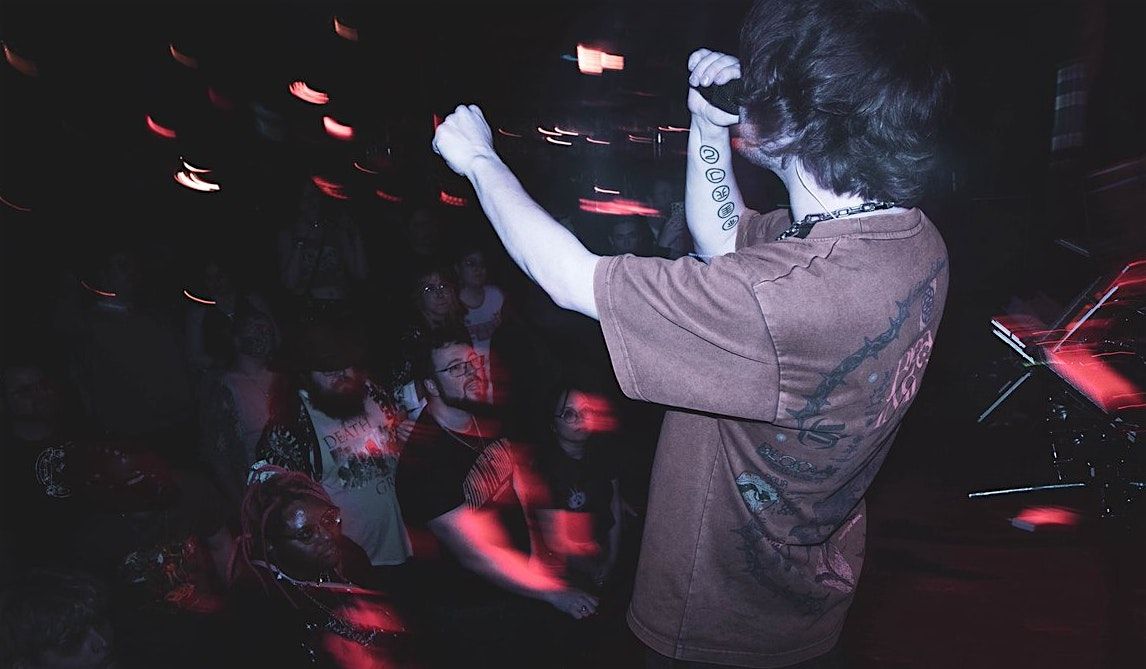 Essenger @t Soda Bar