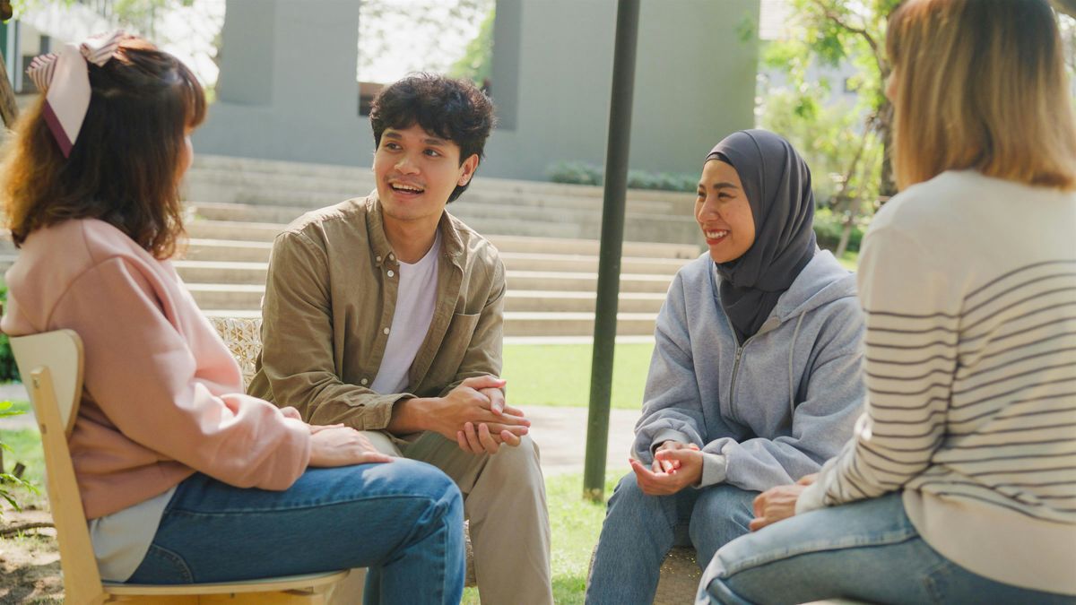 Coming In:Inclusive Practice Strategies for People from Refugee Backgrounds
