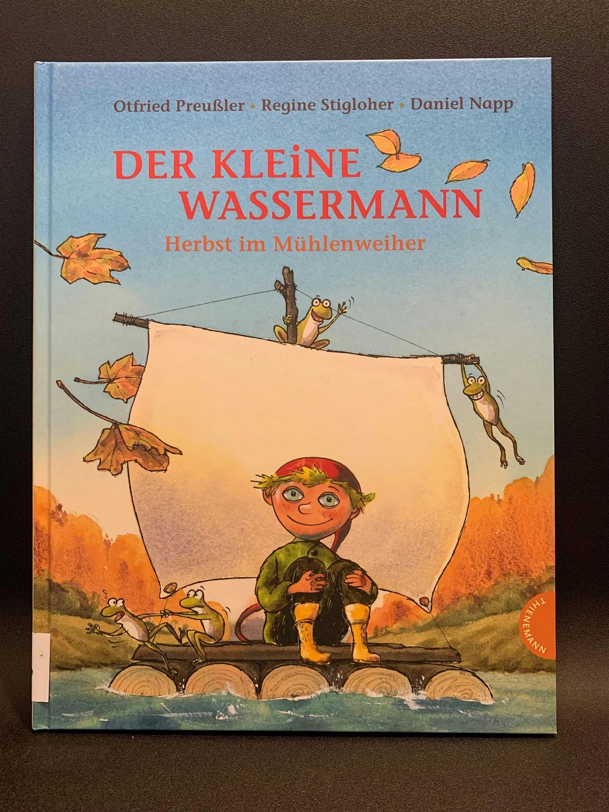 Read Aloud  & Crafting: "Der kleine Wassermann \u2013 Herbst im M\u00fchlenweiher"