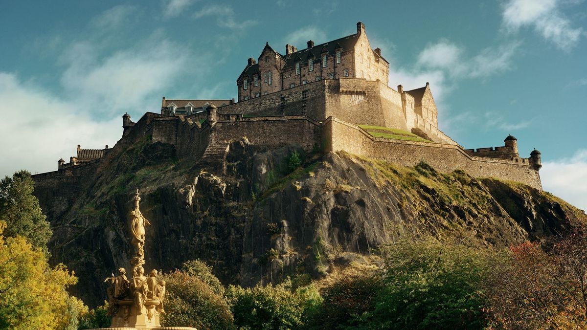 Edinburgh Castle Tour