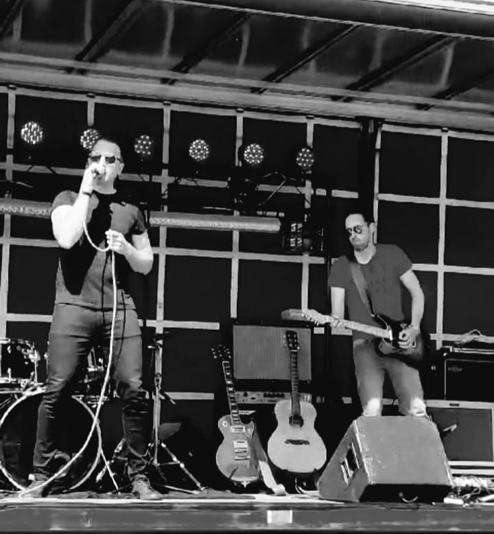Dual Kick Live at The Willoughby Fete