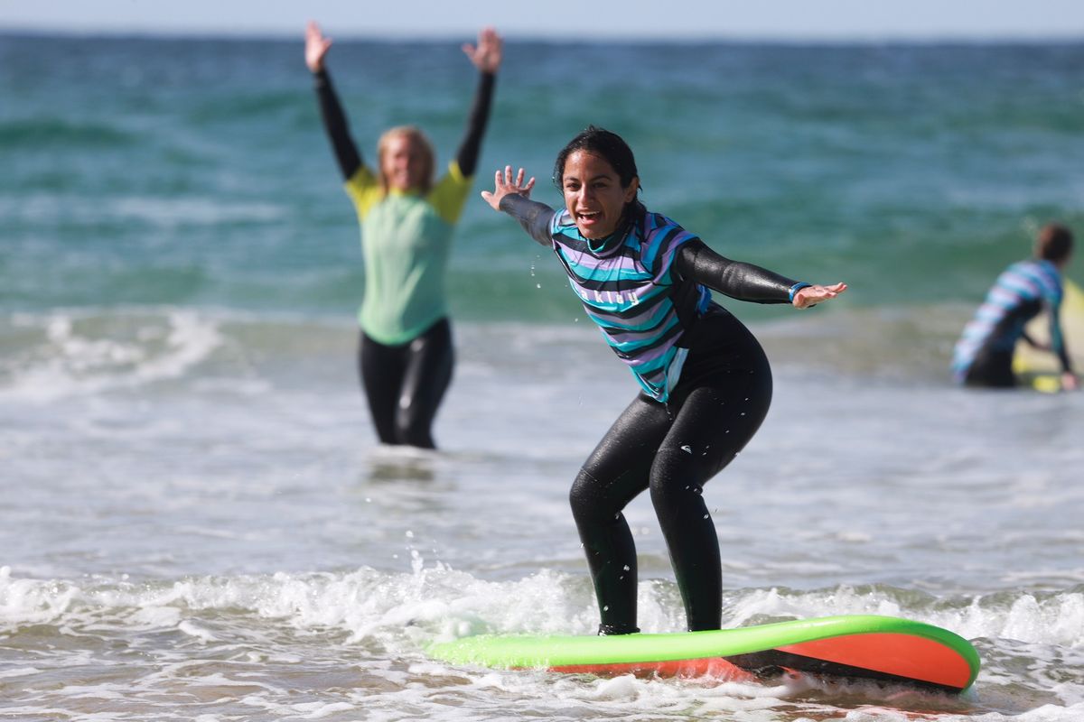Learn to Surf - Women's Beginner Course