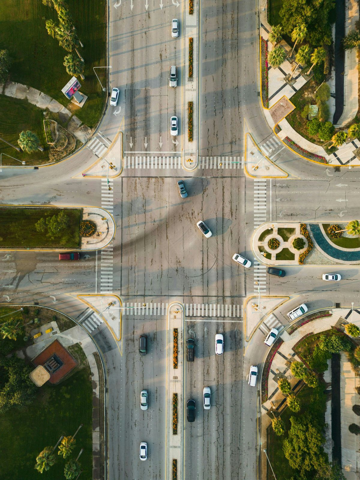 Smart Roads for Resilience in Intelligent Transportation Systems