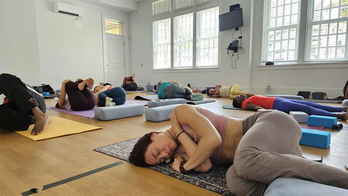 Vinyasa Yoga \u2013 60-Minute Flow for Strength, Flexibility & Stress Relief