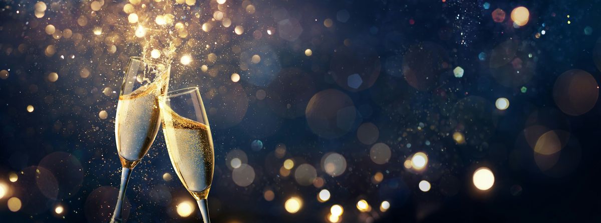 Complimentary Wine Sampling @ Issaquah | Holiday Wine Sampling