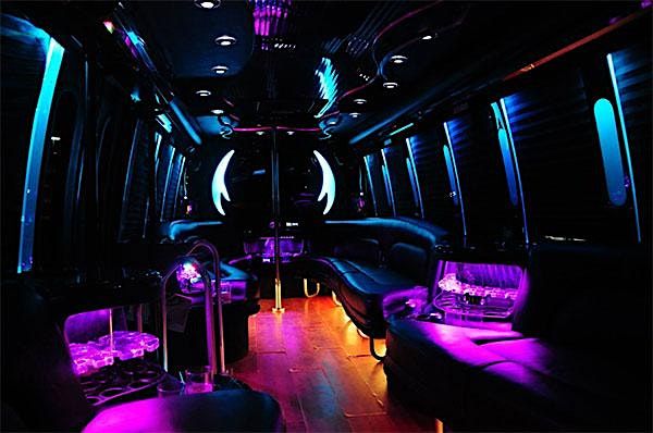 R\/T Party Bus ATX -> SA for The Weeknd concert Sept 3rd