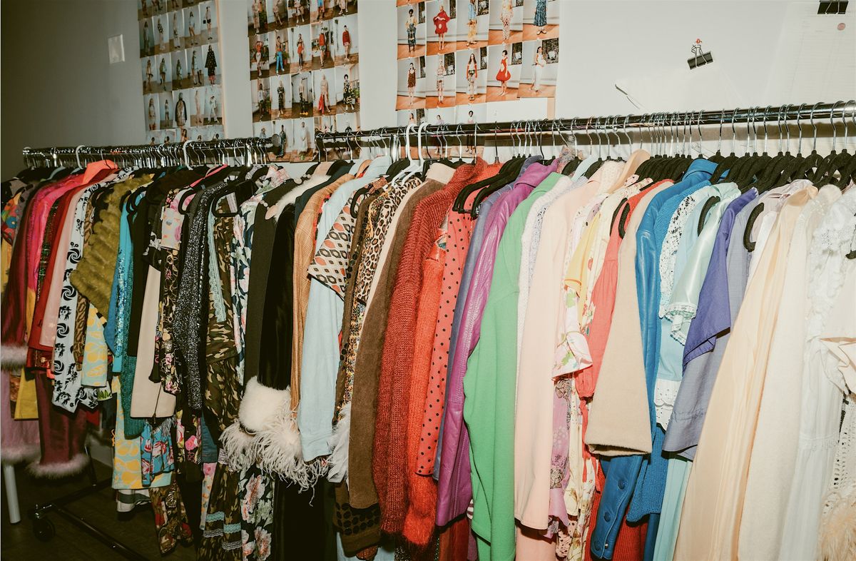 Dauphinette's Color Tag Vintage Sale