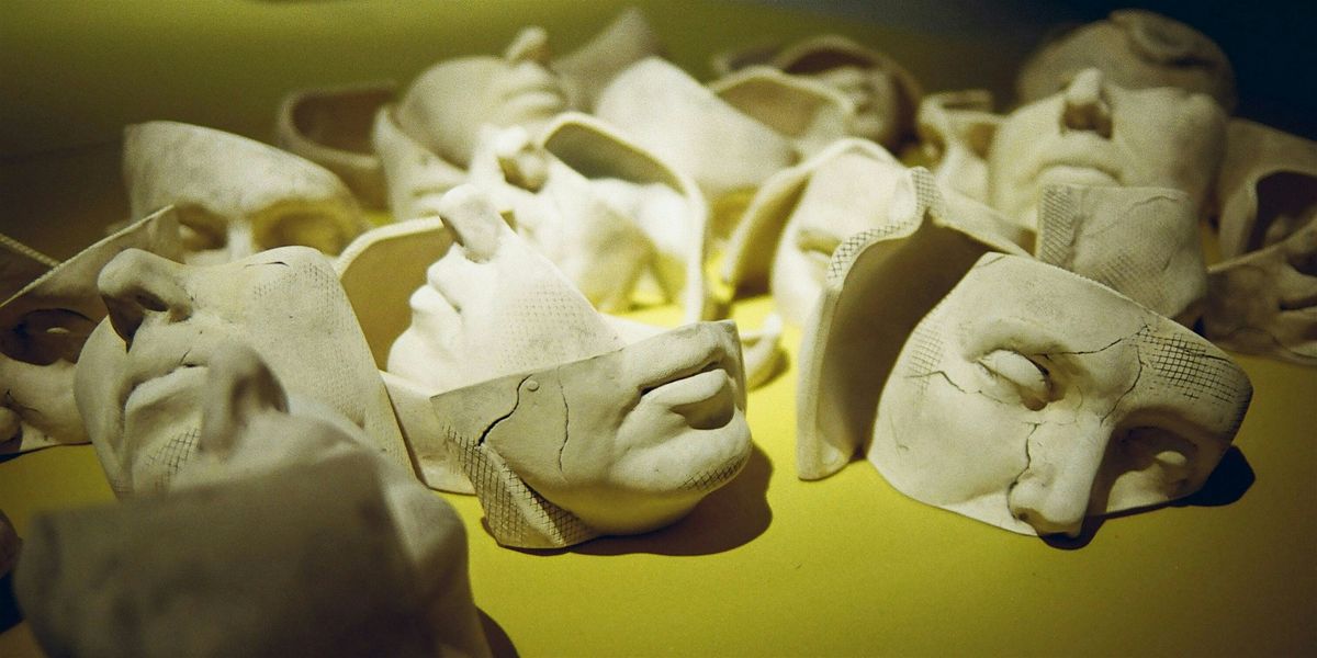 Marginais e Mal-Ditos: Artaud, Sade e Masoch