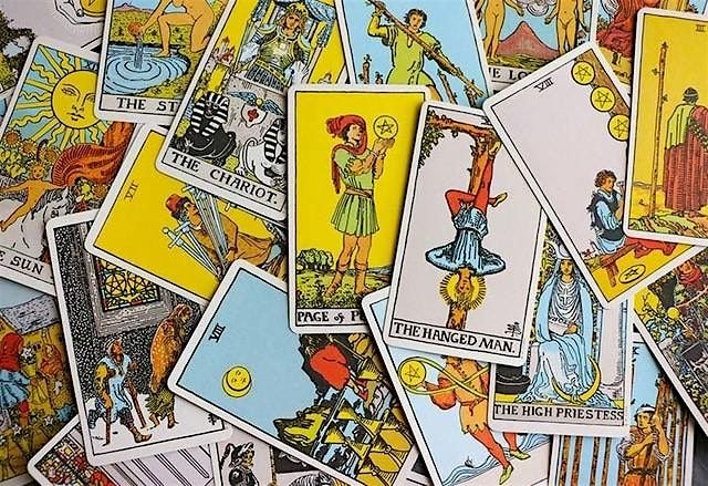 The Tarot Suits: A Journey Through the Elements with Leeza