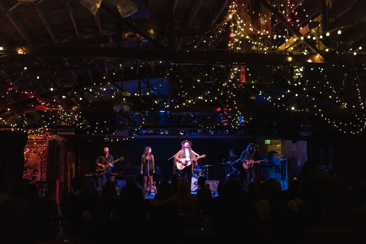 Hunter James & The Titanic at Steve's Guitars