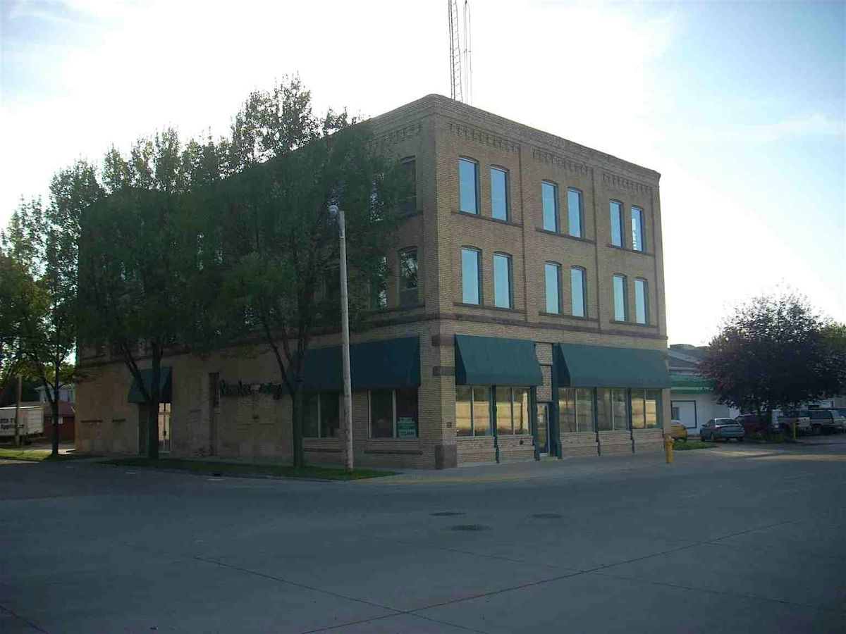 East Grand Forks Audio Tour: Bridges, Beacons & Historic Downtown Tales