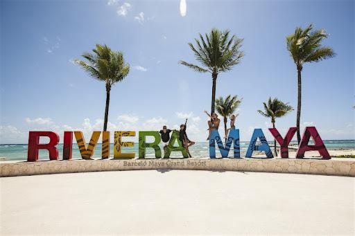 Cancun\u2019s Singles Mixer