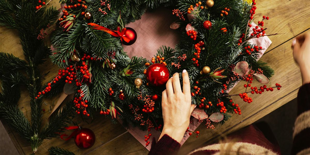 Christmas Wreath Making Workshop with Hollow Meadows