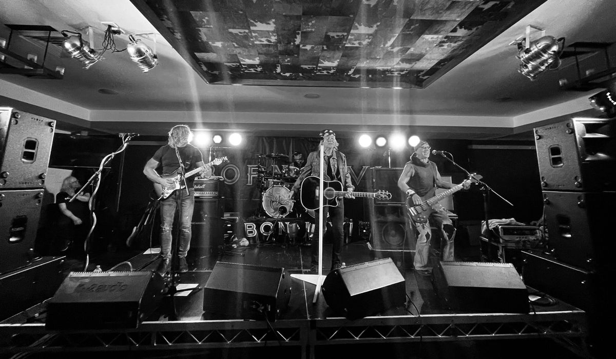 Born Jovi - LIVE @ Beaches Hotel, Thirroul