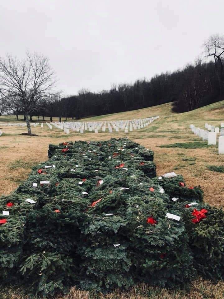 Wreaths Across America Setup\/Truck unload 