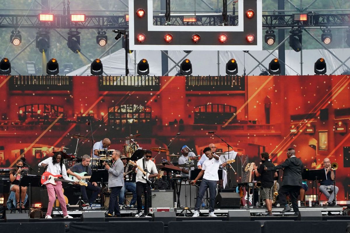 Parking - Earth, Wind & Fire