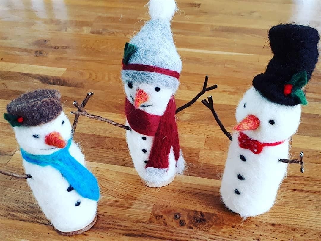 NEEDLE-FELTED SNOWMAN 18+ YRS