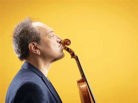 Luca Ciarla, Italian Violinist