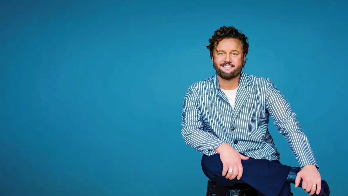 David Phelps in Troy