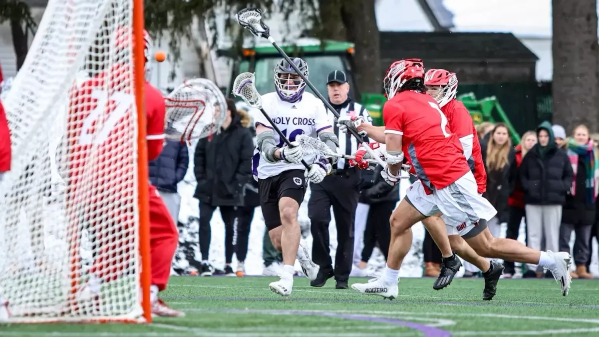 Sacred Heart Pioneers at Holy Cross Crusaders Mens Hockey