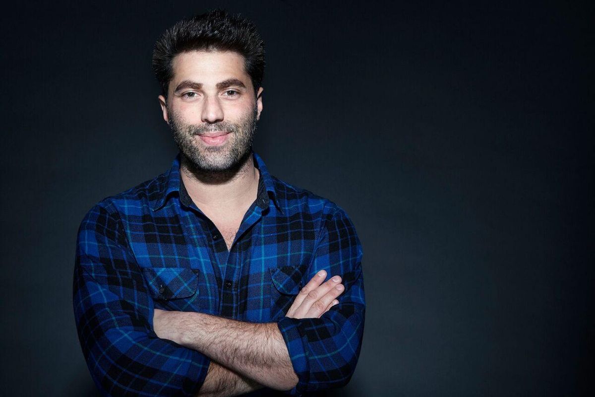 Adam Ray at Hilarities 4th Street Theatre At Pickwick & Frolic