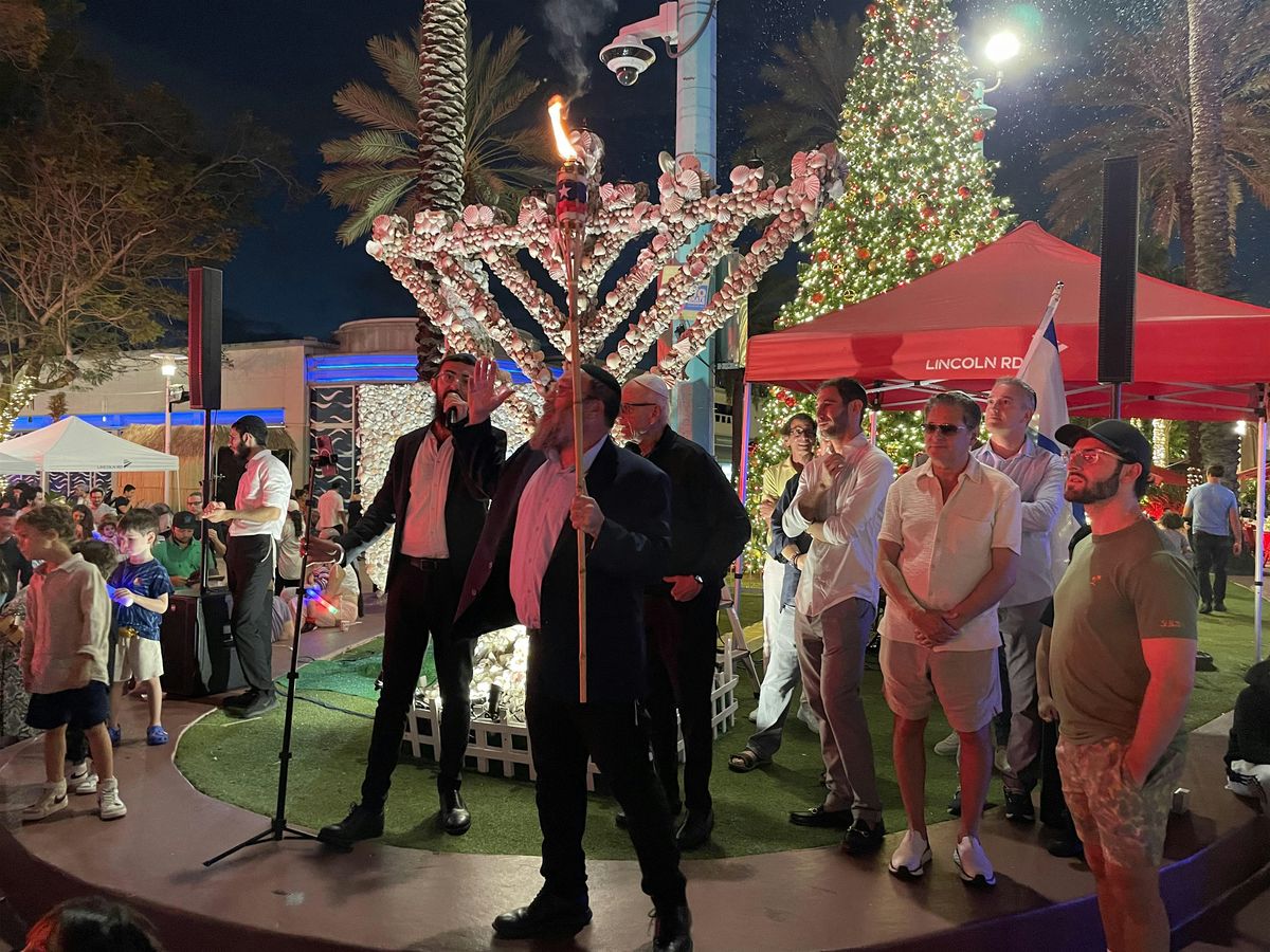 Annual Hanukkah Lighting on Lincoln Road