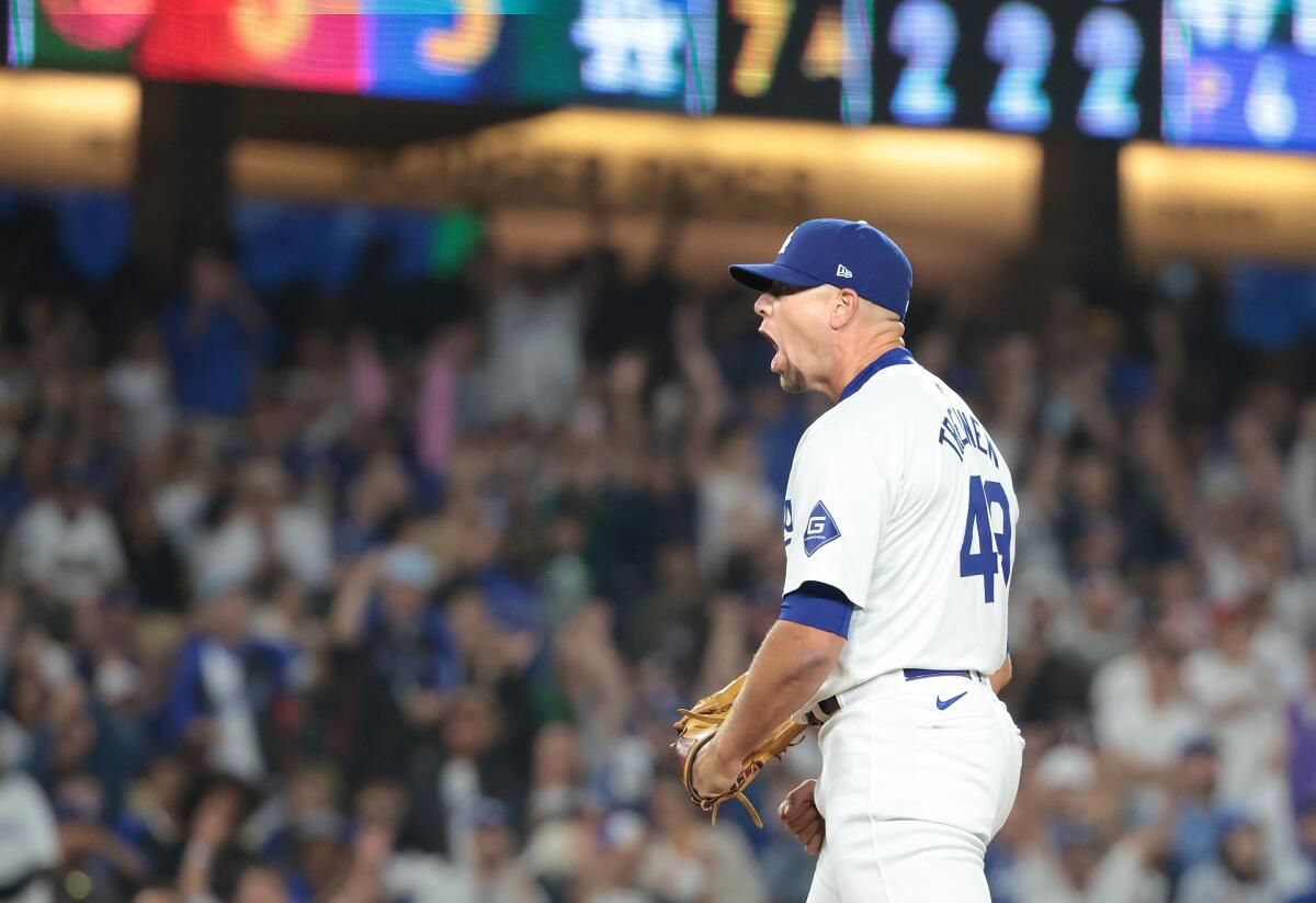 Los Angeles Dodgers at Baltimore Orioles at Oriole Park at Camden Yards