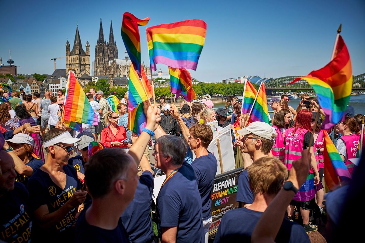 CSD Demonstration K\u00f6ln - ColognePride