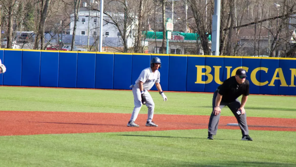 Parking Longwood Lancers at Radford Highlanders Mens Basketball