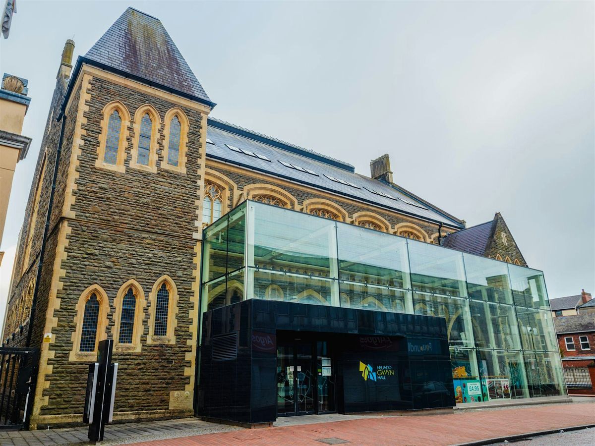 Digwyddiad Dathlu a Rhwydweithio - Celebration and Networking Event