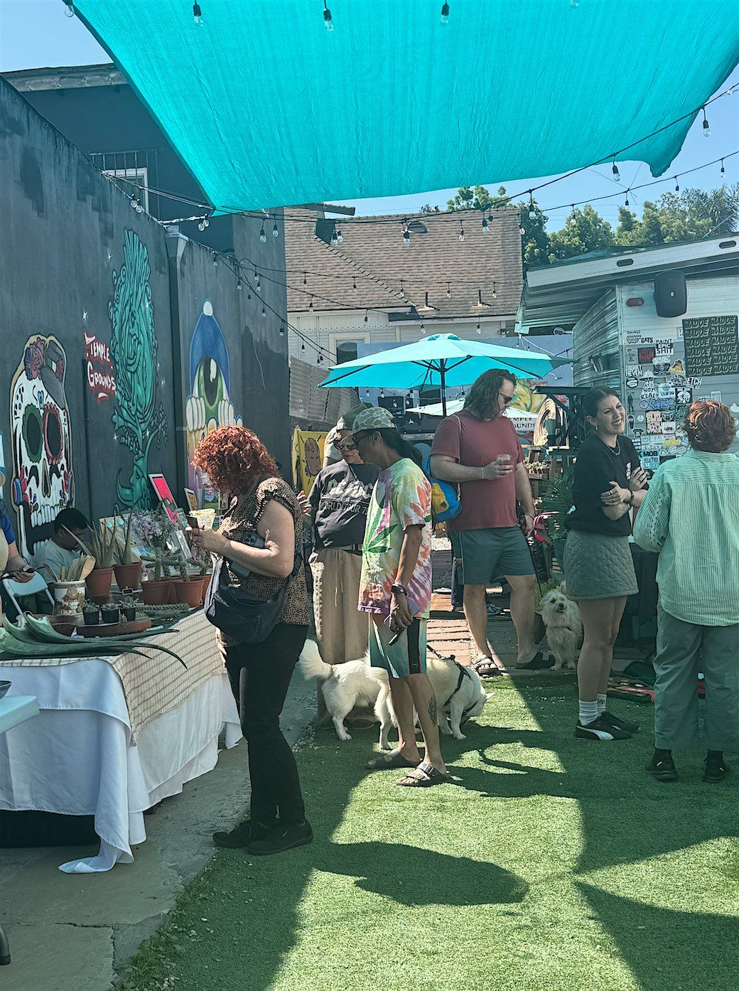 Temple Art Market