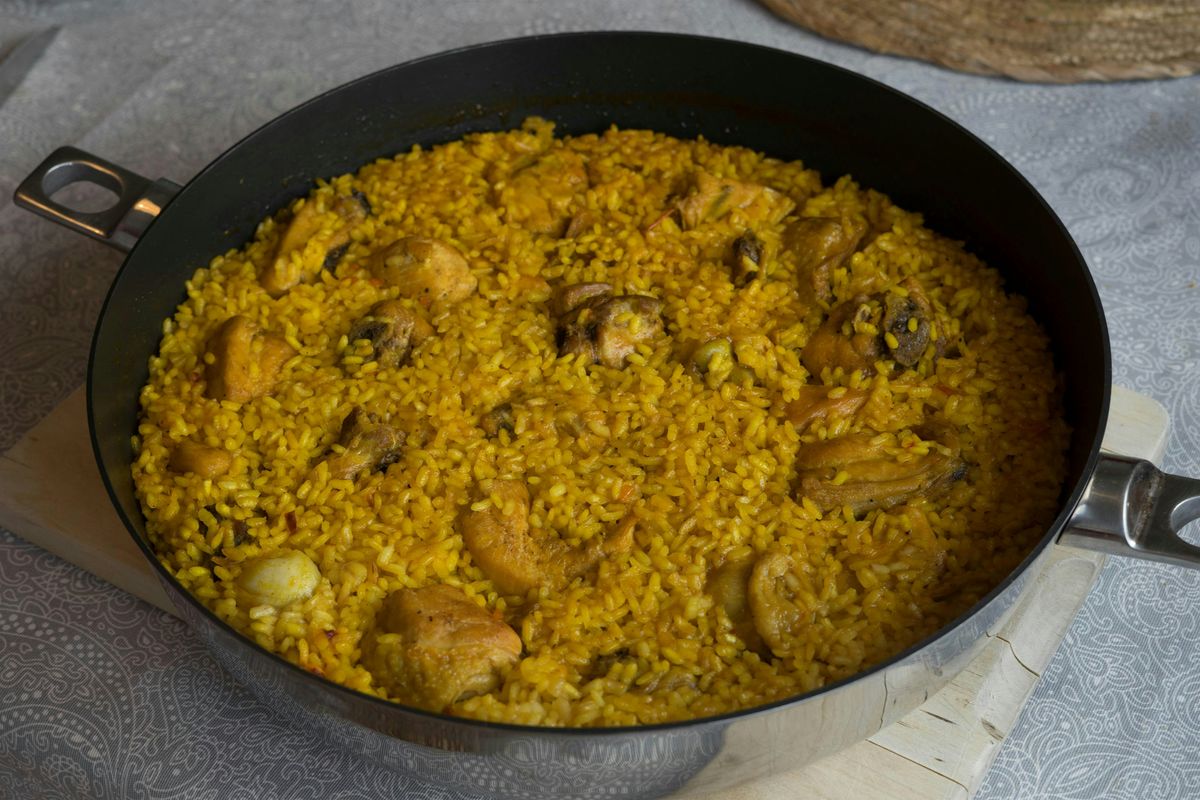 One-Pot Wonders: Cooking Class Arroz con Pollo