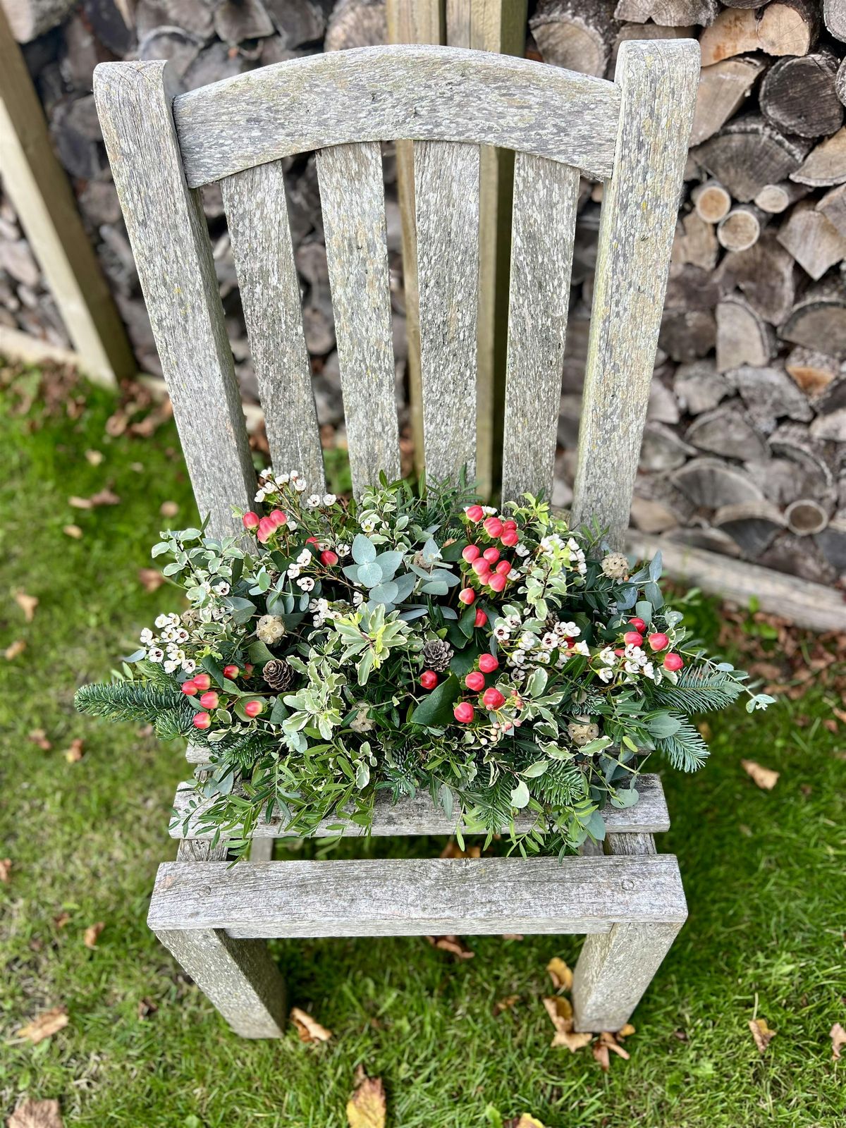 Festive table centrepiece arrangement making workshop