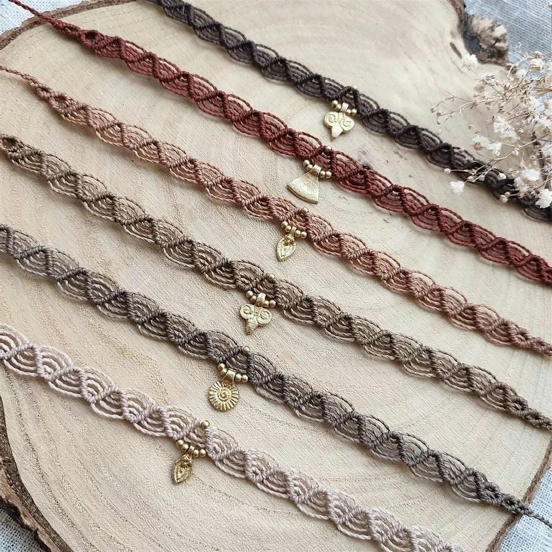 Schmuck-Workshop: Armband, Fu\u00dfband, Kette kn\u00fcpfen mit Wellenmuster