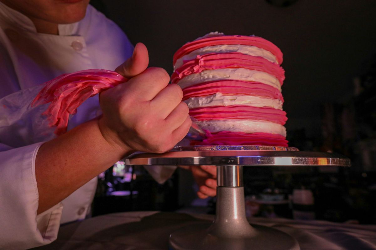 Festive Bento Cake Decorating