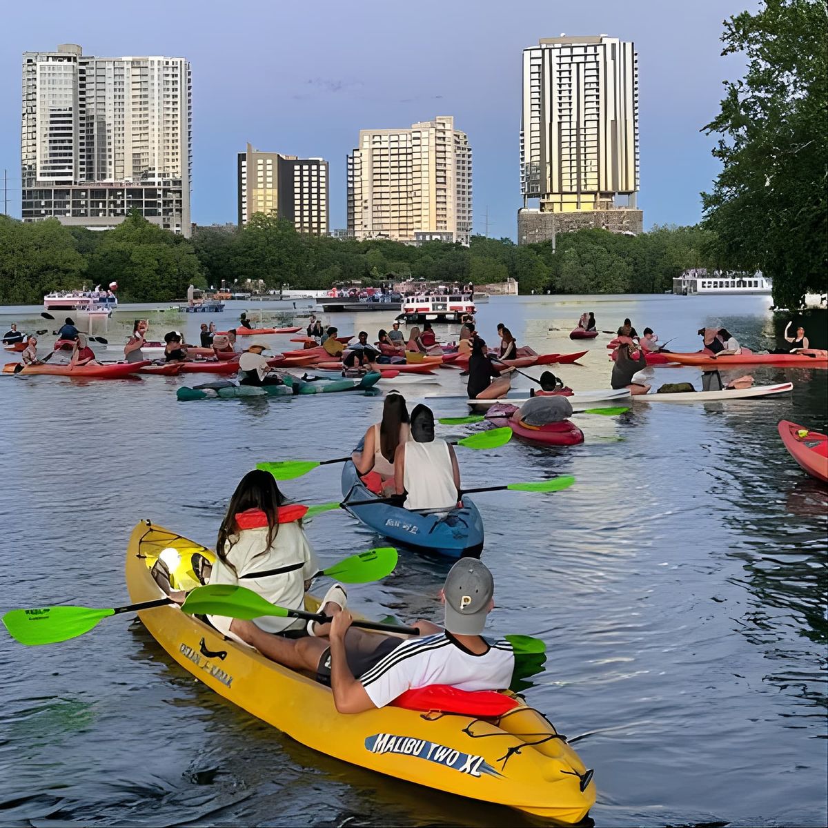 Downtown Austin Sunset Kayak Tour with 1.5 Million Bats