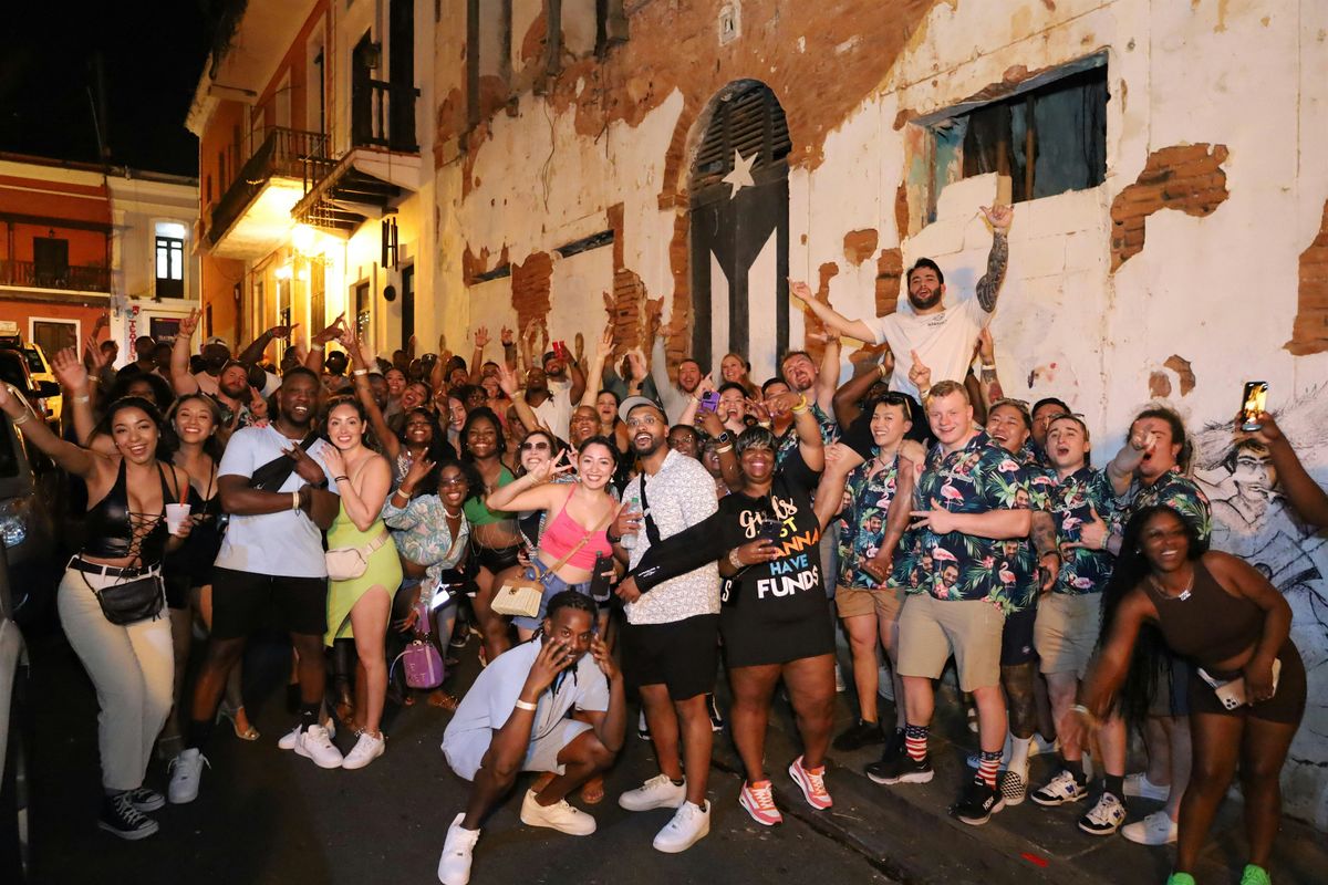 OLD SAN JUAN BARCRAWL