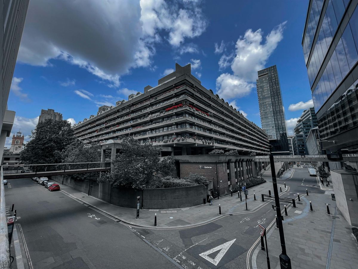 Photography Walk for Beginner: Explore the Barbican