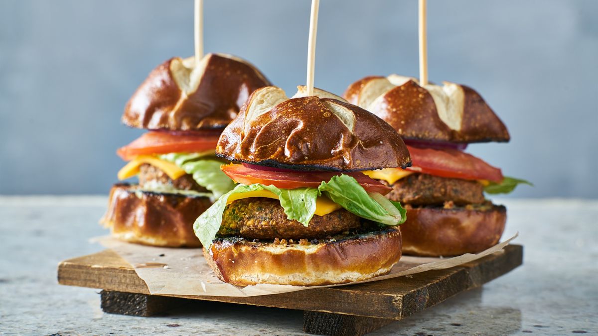 Wednesday Sliders & Sips