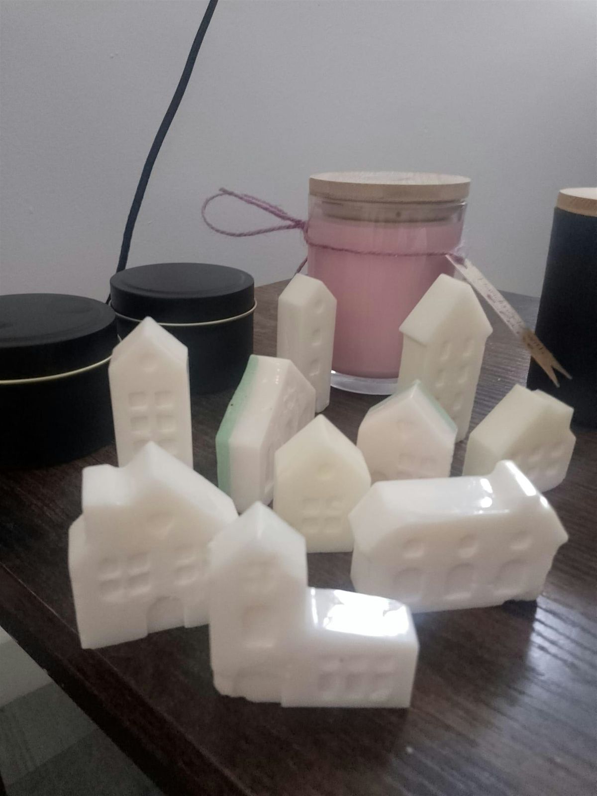 Weekend Grapevine - Christmas Wax Melt Workshop