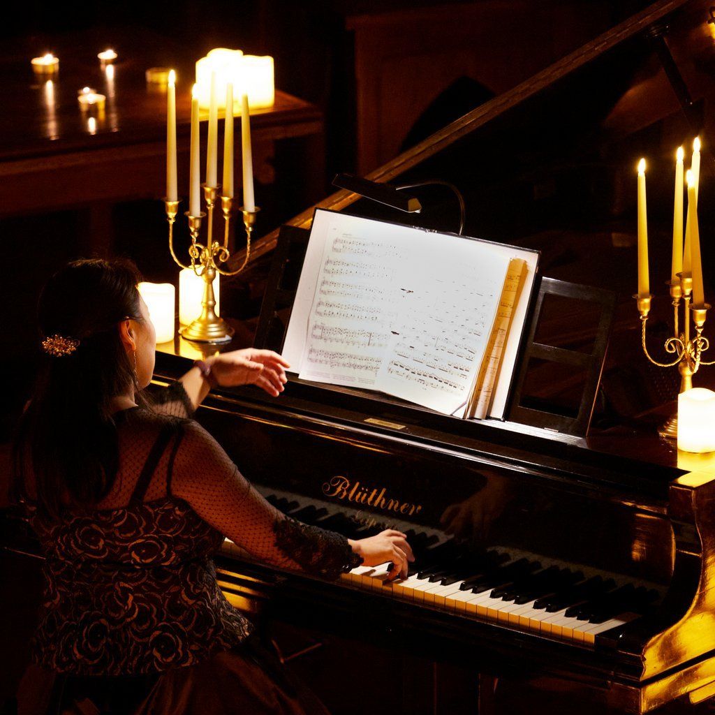 Valentine's Candlelight Concert: Mozart and Moonlight