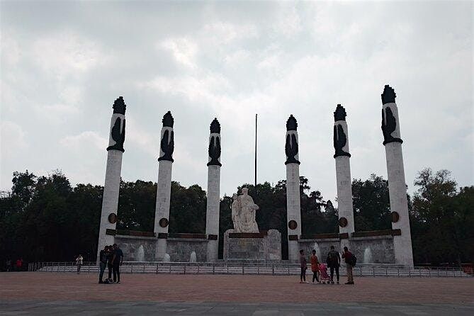 Walking Tour to Chapultepec in Mexico City