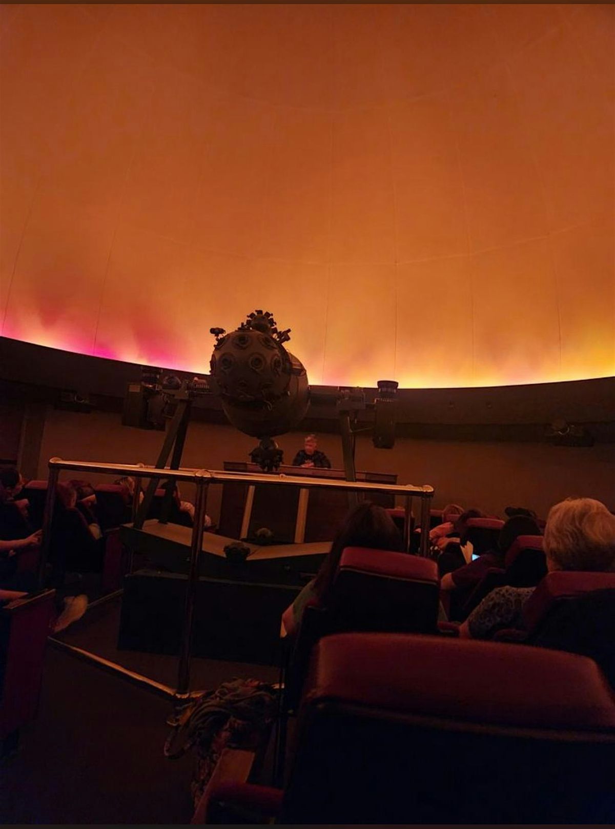 Lunar Waves: Soothing Sound Bath & Dark Side of the Moon in the Planetarium