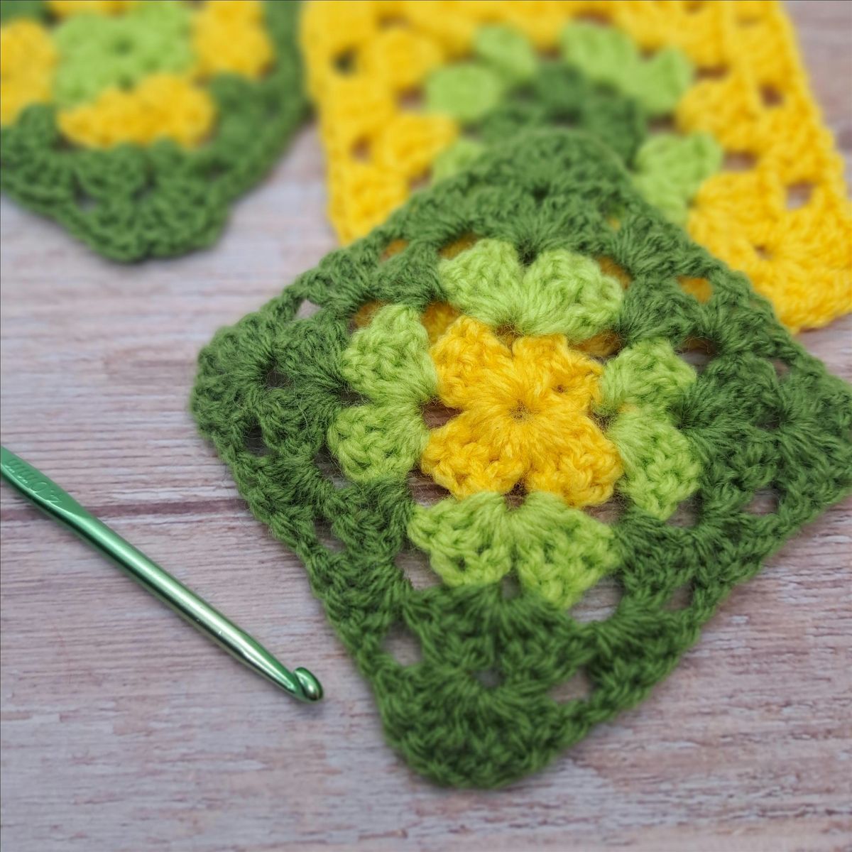 Beginner's Crochet Granny Squares