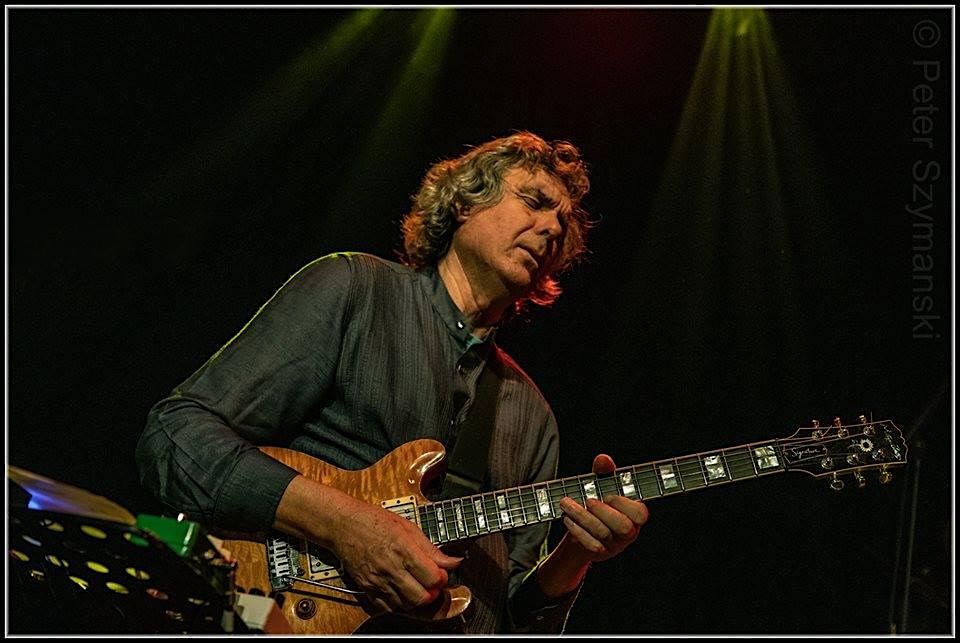 Guitar supremo John Etheridge!