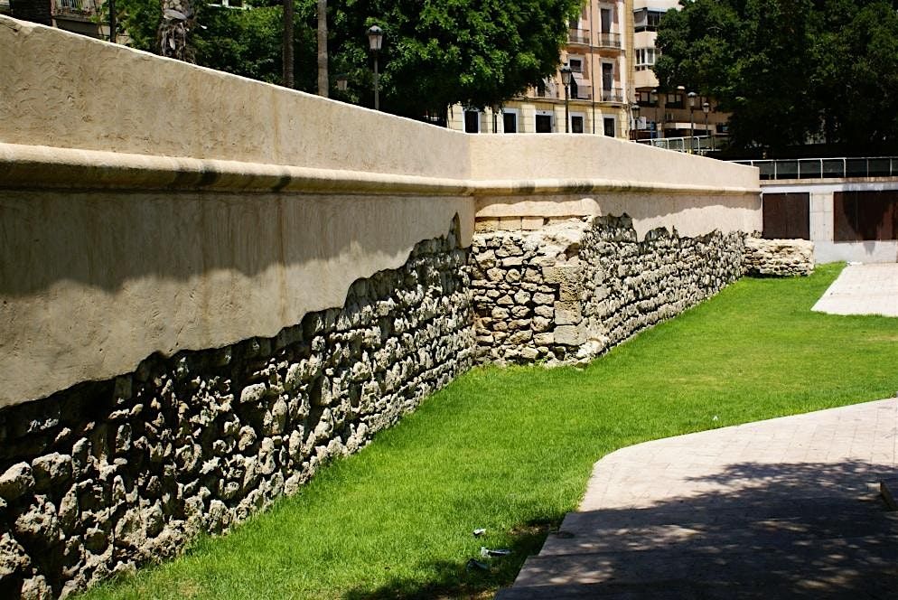 Itinerario  arqueol\u00f3gico por el Casco antiguo